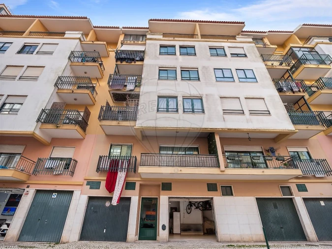 Apartamento T2 para Venda em Queluz e Belas Foto 23