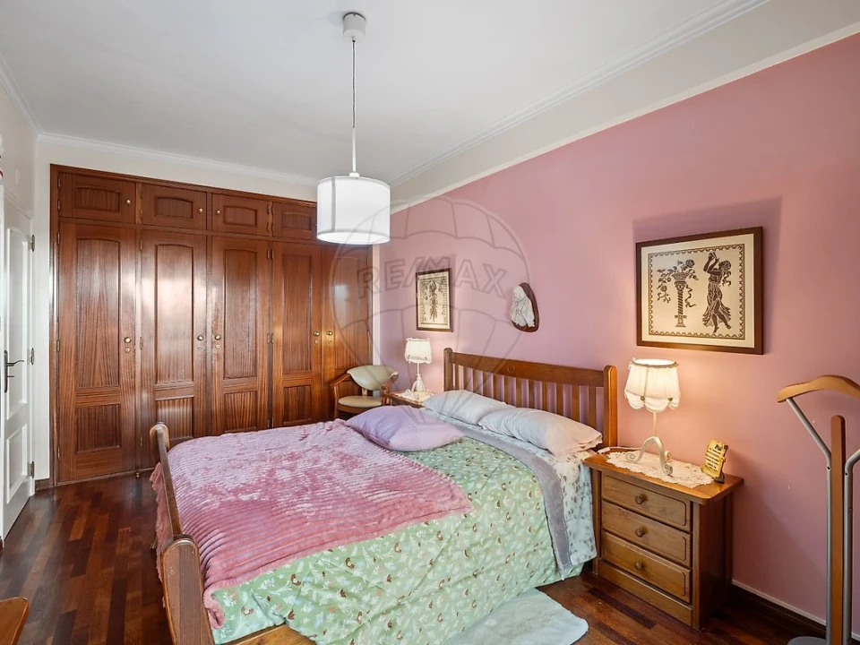 Apartamento T2 para Venda em Queluz e Belas Foto 7