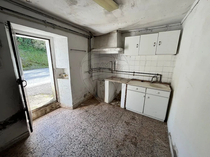 Moradia T2 para Venda em Meca Foto 4