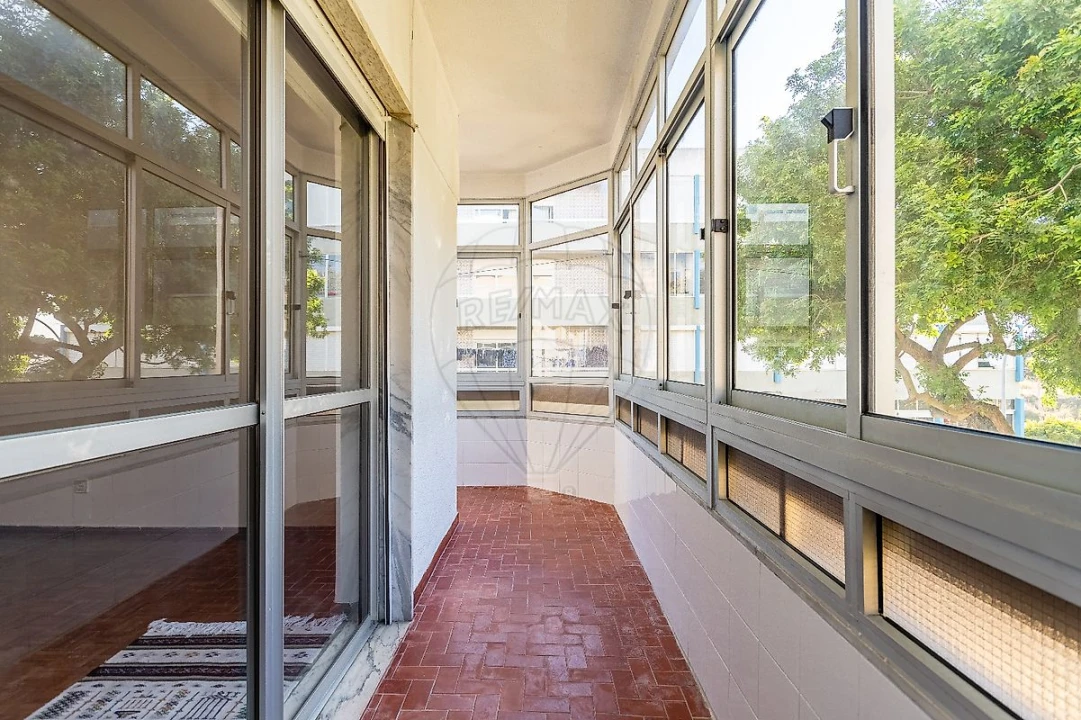 Apartamento T3 para Arrendamento em Oeiras e São Julião da Barra, Paço de Arcos e Caxias Foto 22