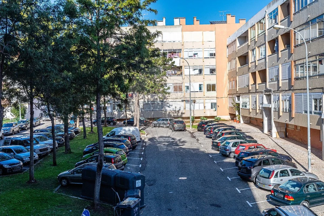 Apartamento T3 para Arrendamento em Oeiras e São Julião da Barra, Paço de Arcos e Caxias Foto 28