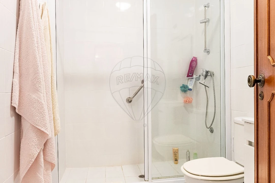 Apartamento T3 para Arrendamento em Oeiras e São Julião da Barra, Paço de Arcos e Caxias Foto 9