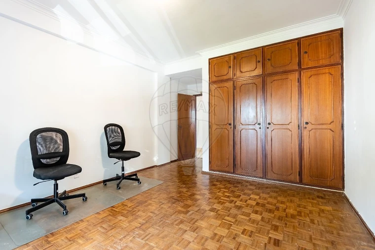 Apartamento T3 para Arrendamento em Oeiras e São Julião da Barra, Paço de Arcos e Caxias Foto 15