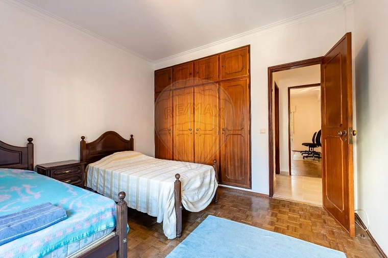 Apartamento T3 para Arrendamento em Oeiras e São Julião da Barra, Paço de Arcos e Caxias Foto 17