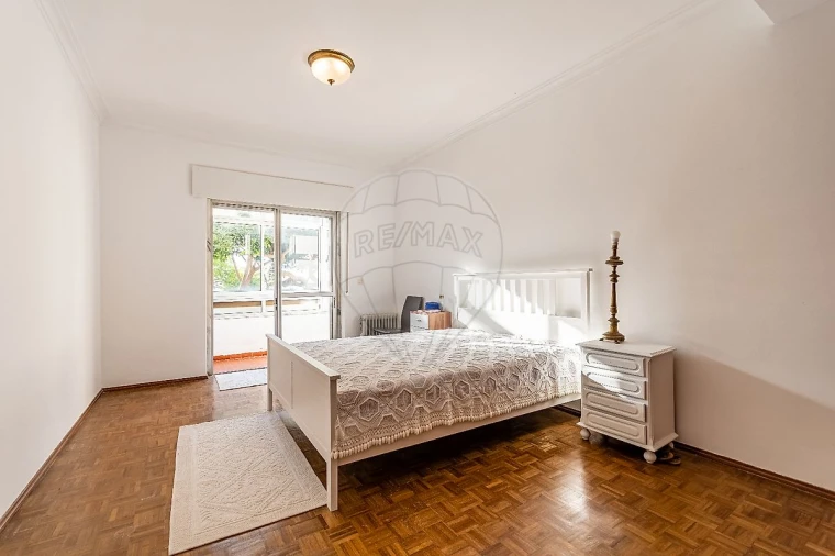 Apartamento T3 para Arrendamento em Oeiras e São Julião da Barra, Paço de Arcos e Caxias Foto 13