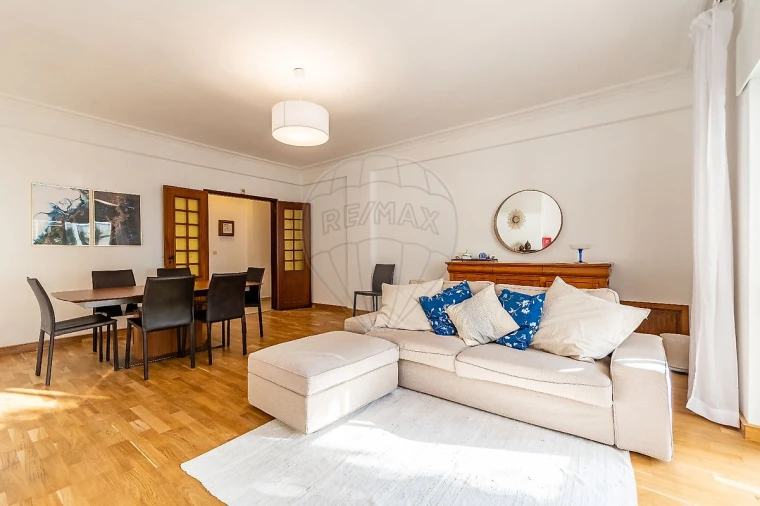 Apartamento T3 para Arrendamento em Oeiras e São Julião da Barra, Paço de Arcos e Caxias Foto 5