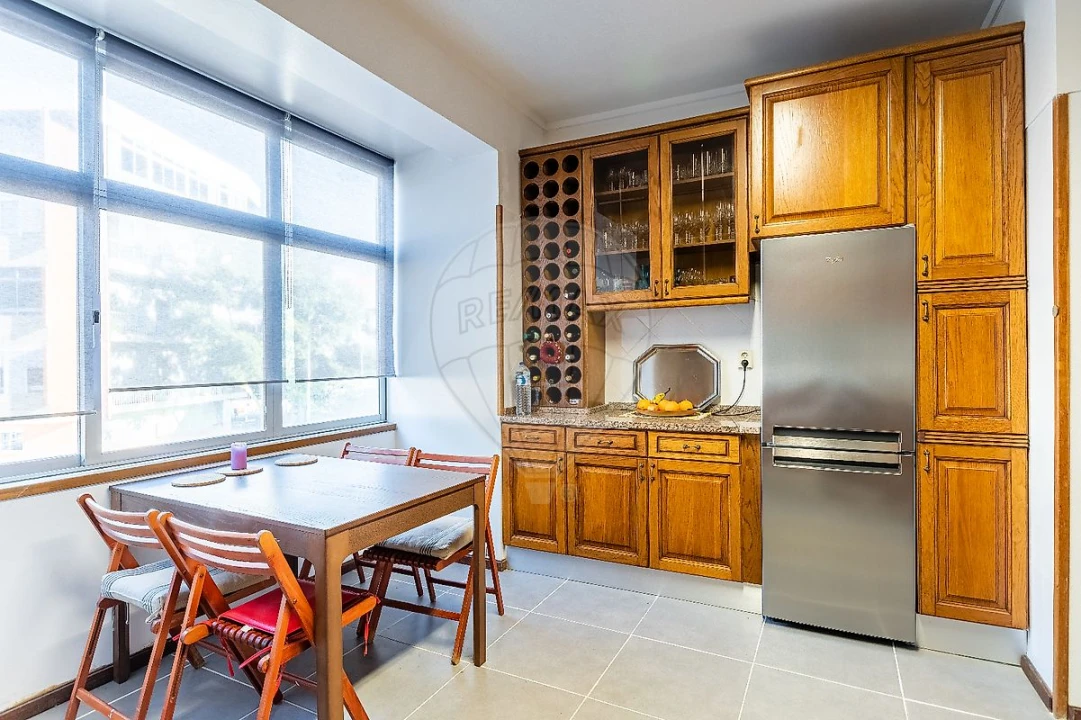 Apartamento T3 para Arrendamento em Oeiras e São Julião da Barra, Paço de Arcos e Caxias Foto 10