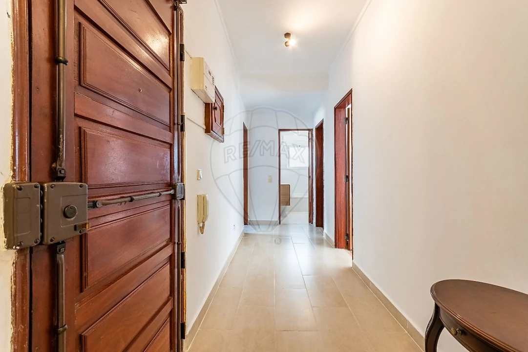 Apartamento T3 para Arrendamento em Oeiras e São Julião da Barra, Paço de Arcos e Caxias Foto 23