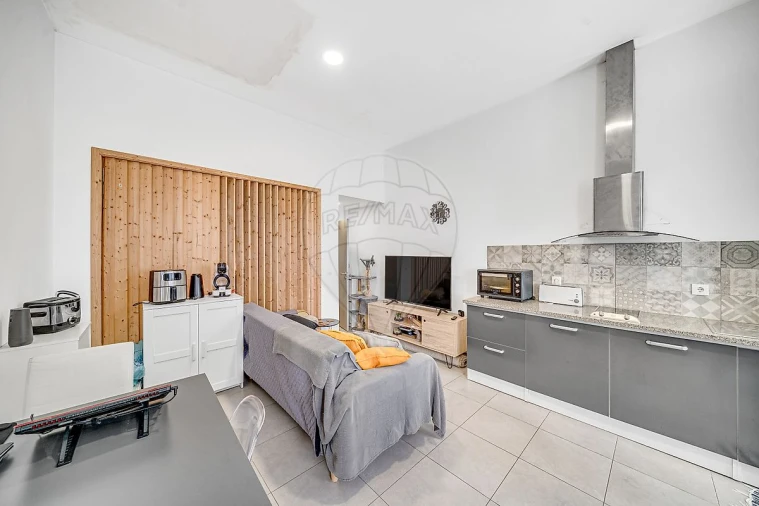 Prédio para Venda em Glória e Vera Cruz Foto 22