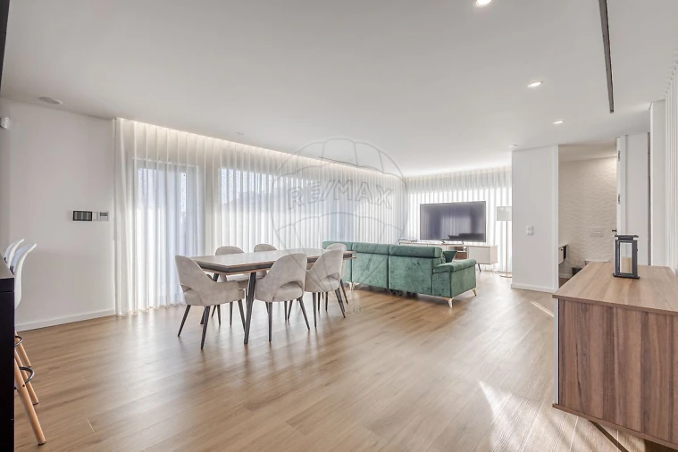 Moradia T3 para Venda em Valongo Foto 32