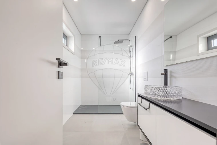 Moradia T3 para Venda em Valongo Foto 12