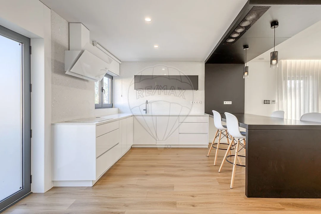 Moradia T3 para Venda em Valongo Foto 30