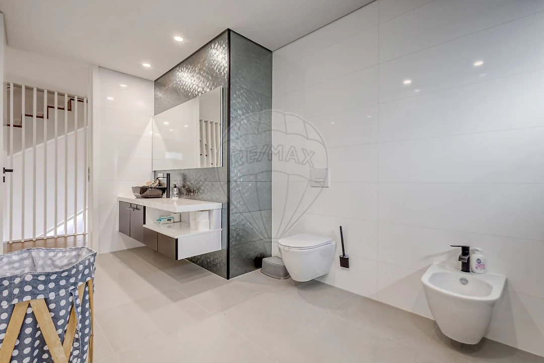 Moradia T3 para Venda em Valongo Foto 10