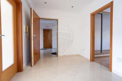 Apartamento T2 para Venda em Samora Correia