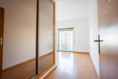 Apartamento T2 para Venda em Samora Correia