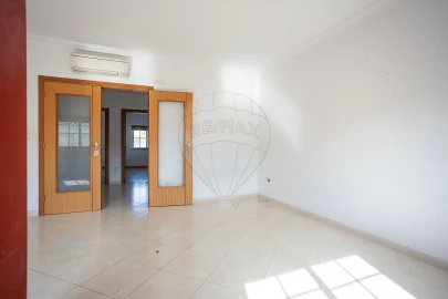Apartamento T2 para Venda em Samora Correia