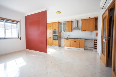 Apartamento T2 para Venda em Samora Correia