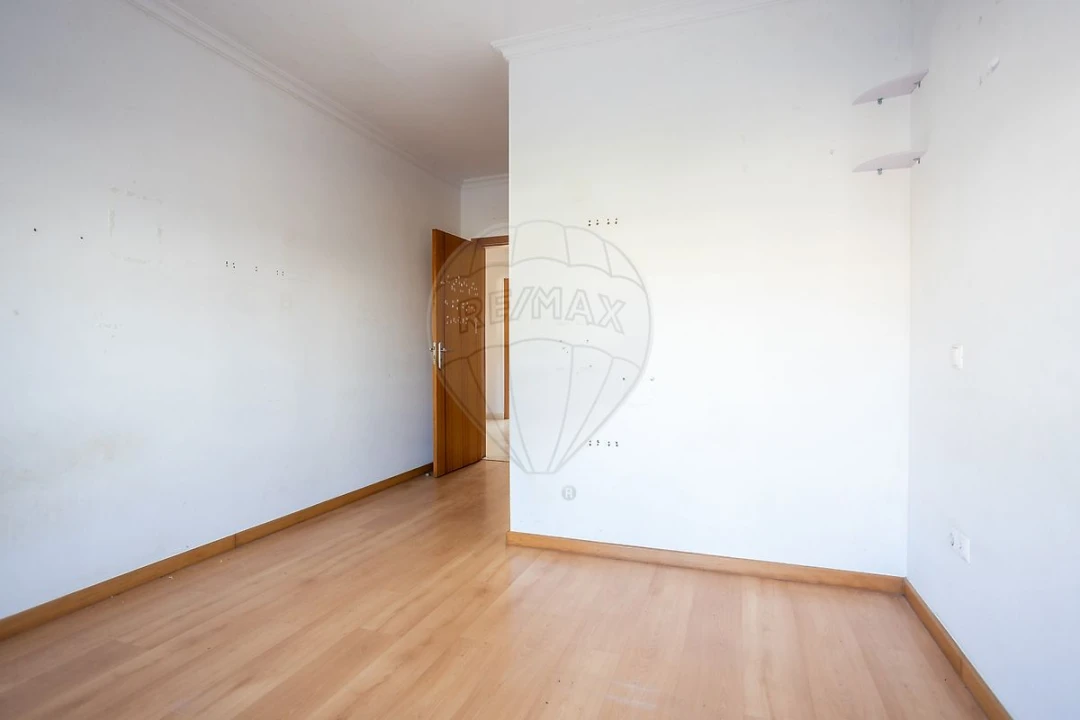 Apartamento T2 para Venda em Samora Correia Foto 26