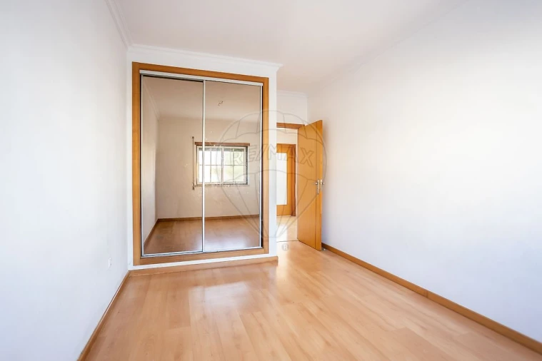 Apartamento T2 para Venda em Samora Correia Foto 18