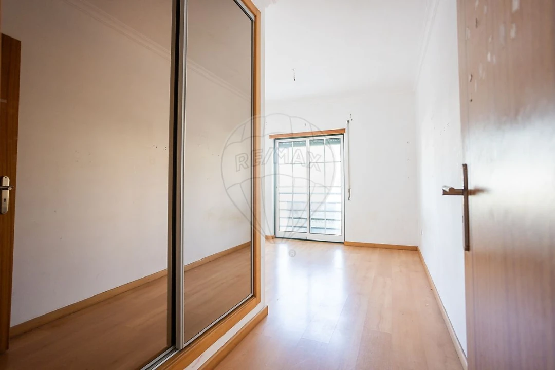 Apartamento T2 para Venda em Samora Correia Foto 23