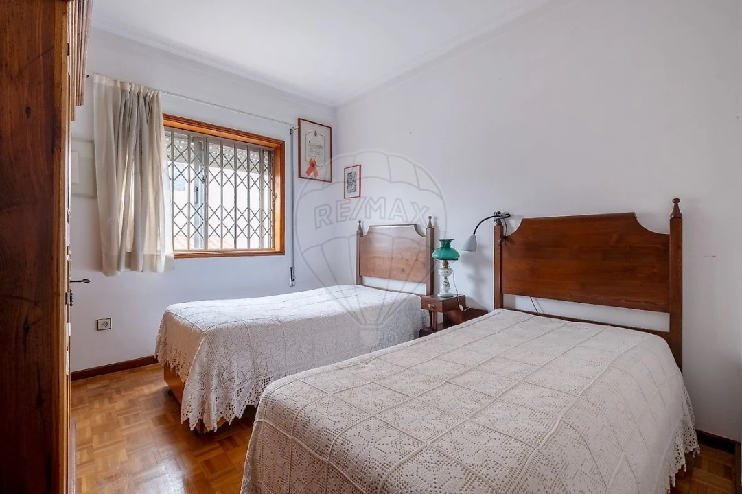 Moradia T6 para Venda em Custóias, Leça do Balio e Guifões Foto 13