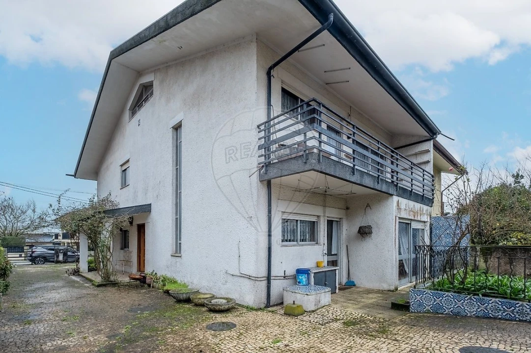 Moradia T6 para Venda em Custóias, Leça do Balio e Guifões Foto 1