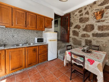 Moradia T3 para Venda em Frende