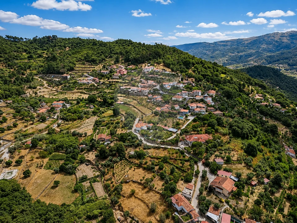 Moradia T3 para Venda em Frende Foto 7