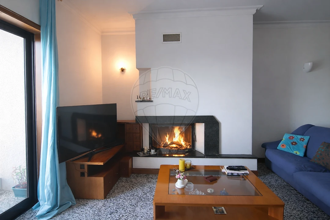 Apartamento T3 para Venda em Aguas Santas Foto 8