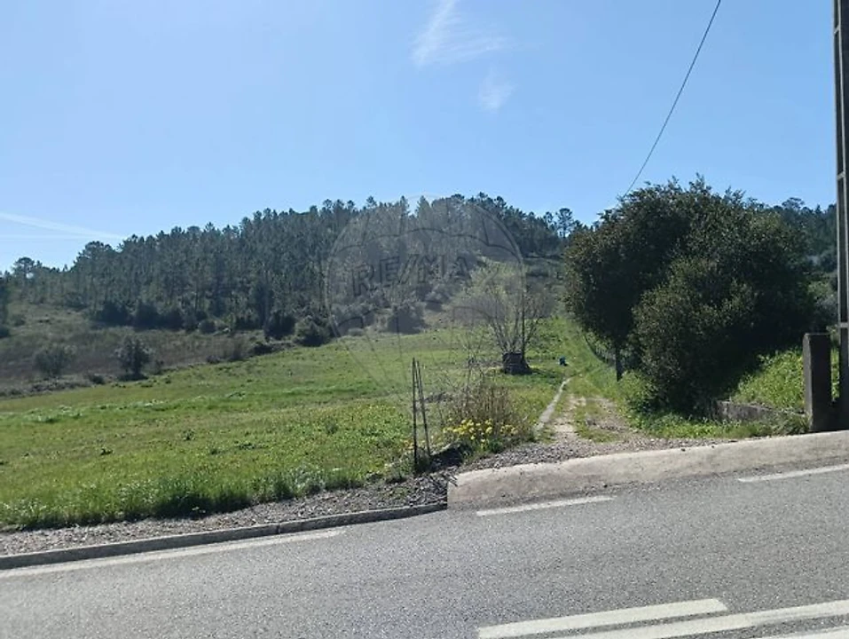 Terreno para Venda em Trouxemil e Torre de Vilela Foto 4