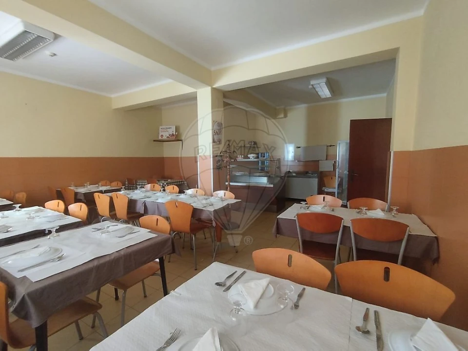 Negócio para Venda em Eiras e São Paulo de Frades Foto 2