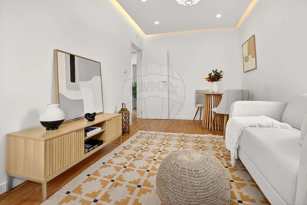 Apartamento T2 para Venda em Seixal, Arrentela e Aldeia de Paio Pires Foto 3