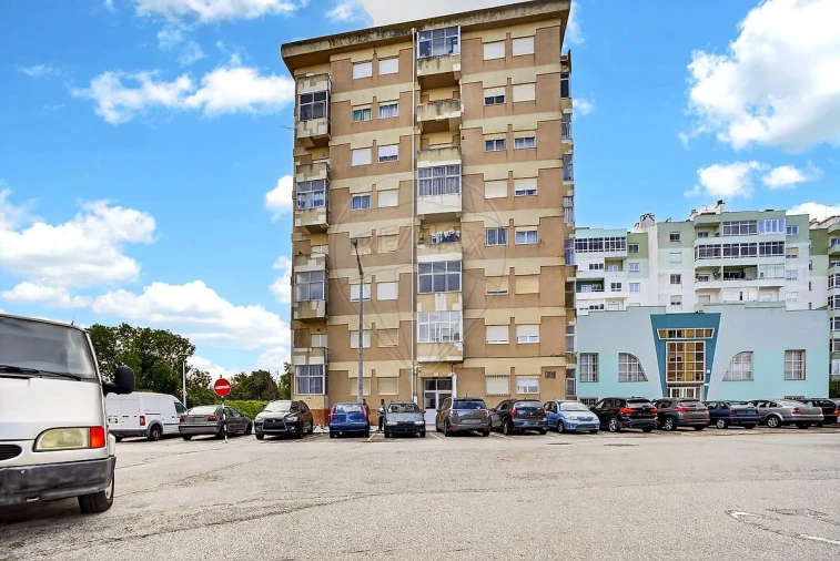 Apartamento T2 para Venda em Seixal, Arrentela e Aldeia de Paio Pires Foto 48