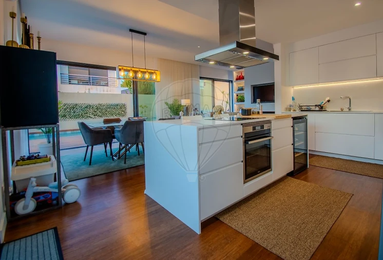 Moradia T3 para Venda em Cascais e Estoril Foto 32