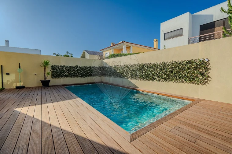 Moradia T3 para Venda em Cascais e Estoril Foto 16