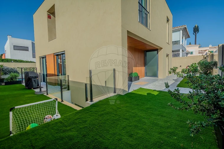 Moradia T3 para Venda em Cascais e Estoril Foto 10