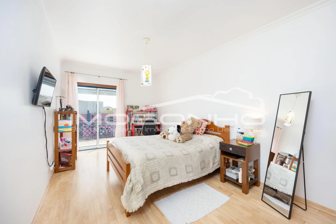 Apartamento T3 para Venda em Marinha Grande Foto 17