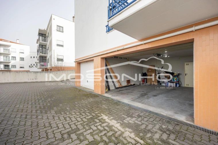 Apartamento T3 para Venda em Marinha Grande Foto 25