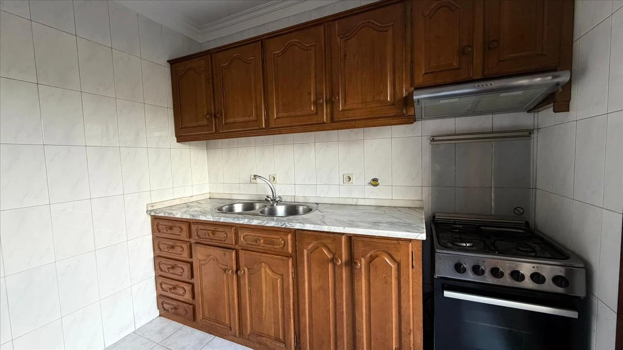 Apartamento T1 para Venda em Paço de Sousa Foto 8