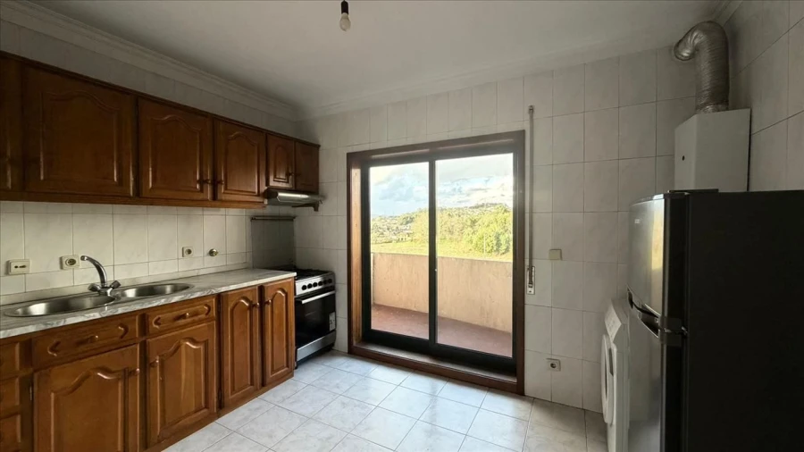 Apartamento T1 para Venda em Paço de Sousa Foto 5