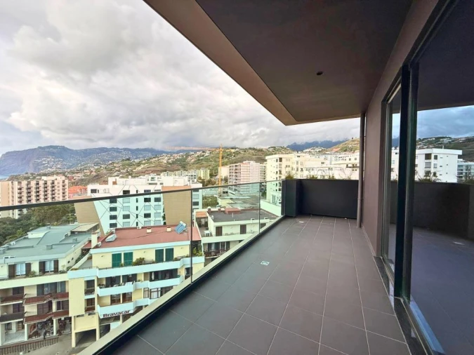 Apartamento T3 para Venda em São Martinho Foto 5