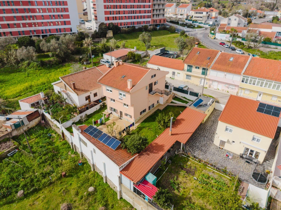 Moradia T8 para Venda em Ramada e Caneças Foto 47