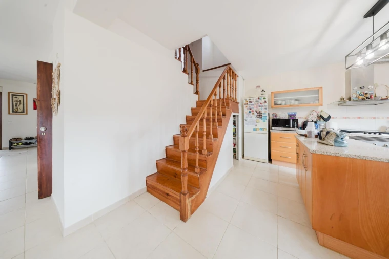 Moradia T8 para Venda em Ramada e Caneças Foto 27