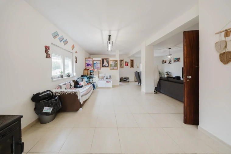 Moradia T8 para Venda em Ramada e Caneças Foto 3