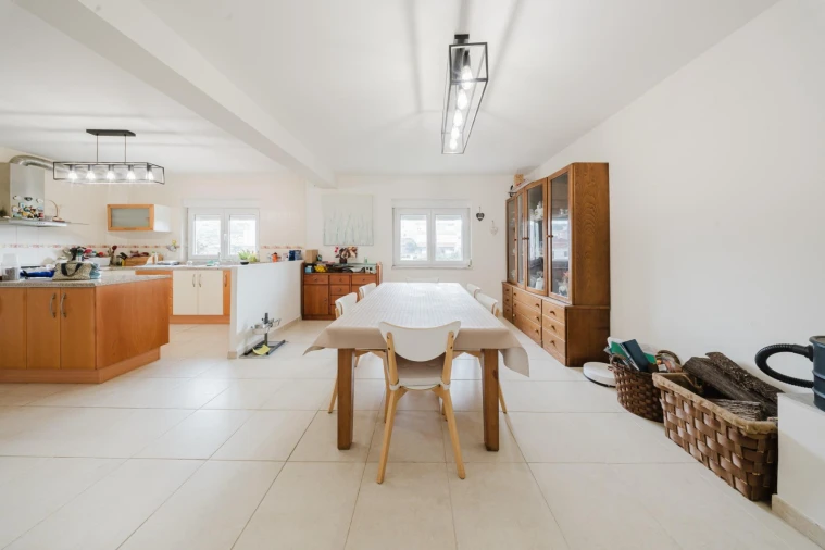 Moradia T8 para Venda em Ramada e Caneças Foto 6