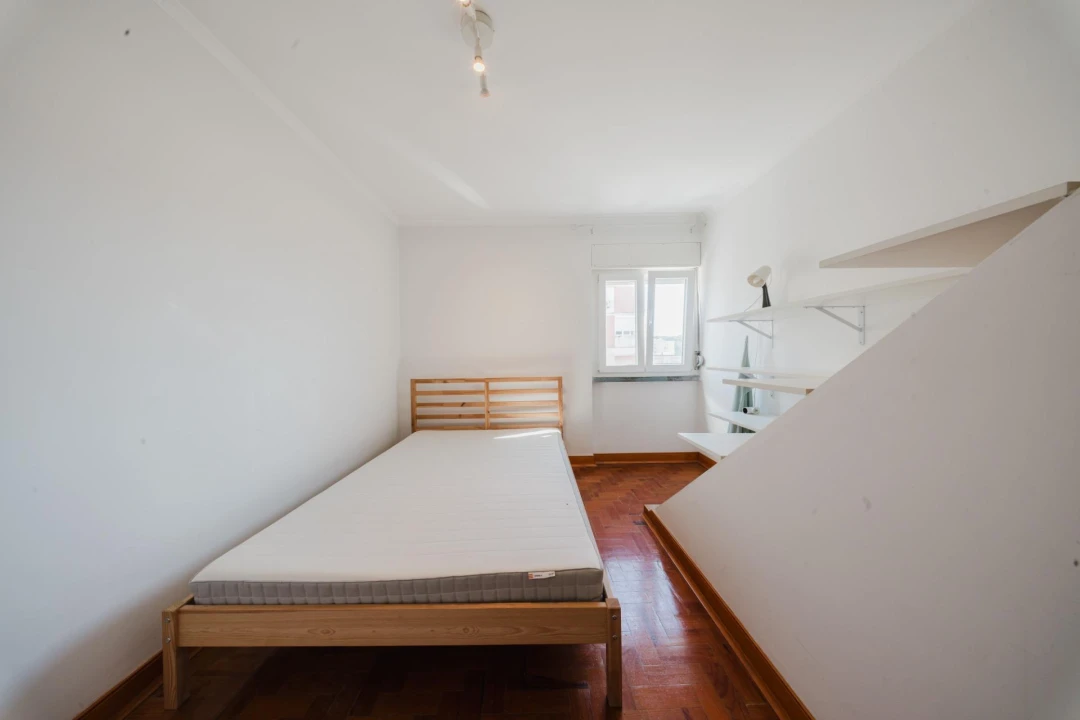 Apartamento T3 para Venda em Alvalade Foto 15