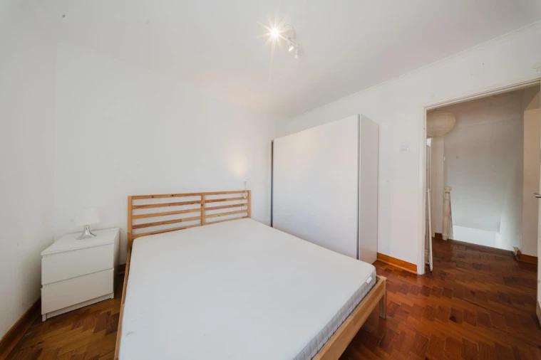 Apartamento T3 para Venda em Alvalade Foto 14