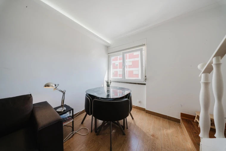 Apartamento T3 para Venda em Alvalade Foto 9