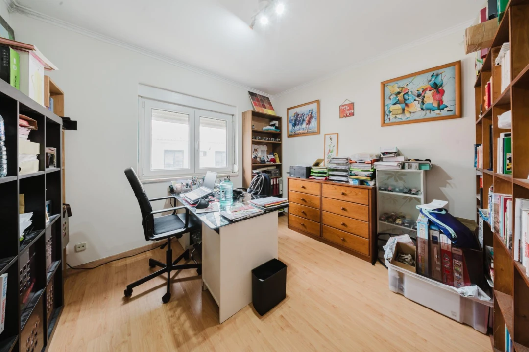 Moradia T8 para Venda em Ramada e Caneças Foto 23