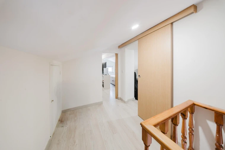 Moradia T8 para Venda em Ramada e Caneças Foto 9